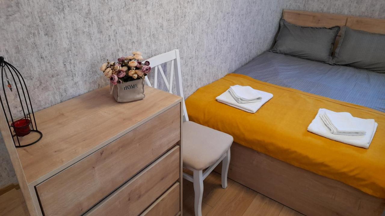 Yellow Apartment Tbilisi Buitenkant foto