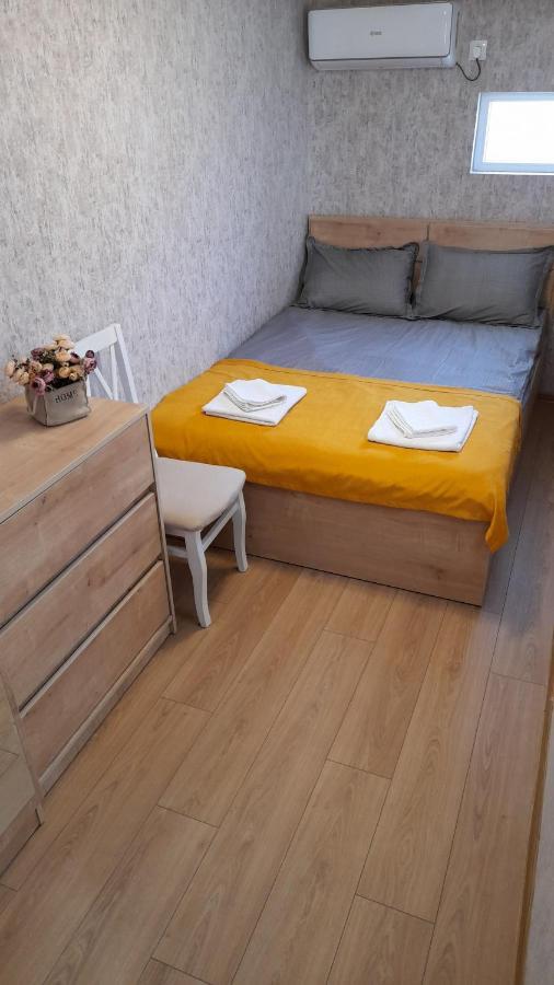 Yellow Apartment Tbilisi Buitenkant foto
